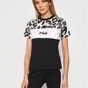 Fila Γυναίκες T-shirts T-Shirt Anokia Aop Blocked 688789 Μαύρο Regular Fit Μαύρο 1 Fila Γυναίκες T-shirts T-Shirt Anokia Aop Blocked 688789 Μαύρο Regular Fit Μαύρο -Fila Εκπτώσεις unnamed file 1430