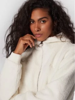 Fila Γυναίκες Μεταβατικά Μπουφάν Μπουφάν μεταβατικό Bolgrad FAW0261 Μπεζ Regular Fit Μπεζ 11 Fila Γυναίκες Μεταβατικά Μπουφάν Μπουφάν μεταβατικό Bolgrad FAW0261 Μπεζ Regular Fit Μπεζ -Fila Εκπτώσεις unnamed file 52